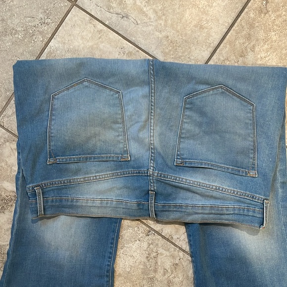 OLD NAVY HIGH RISE FLARE - Picture 6 of 6